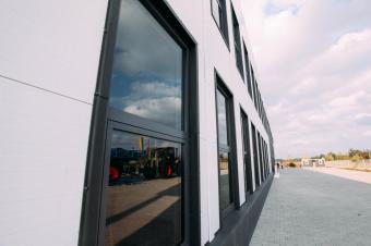 Будівництво сервісного центру з продажу техніки CLAAS ТОВ Крона Калинівка 37