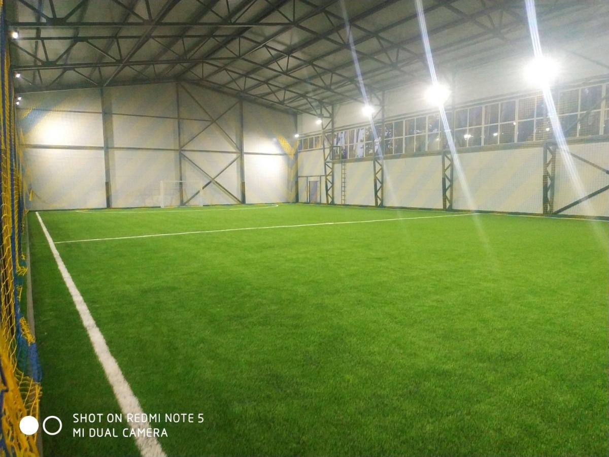 Будівництво дитячого тренувального залу з міні футболу