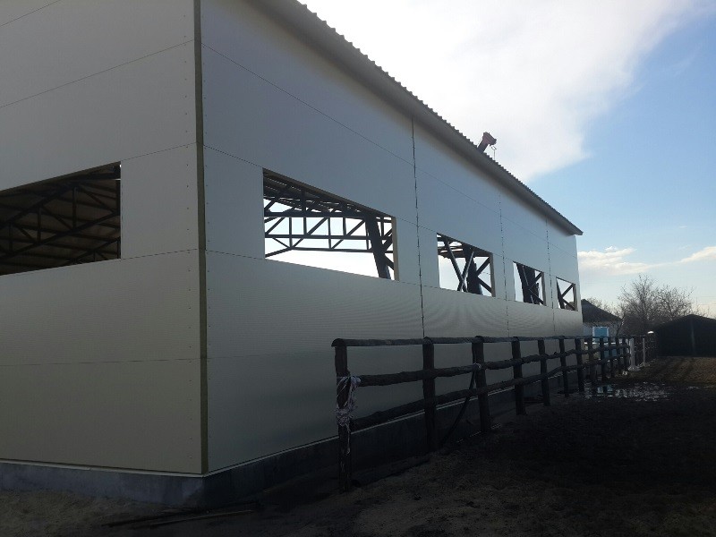 Будівництво кінного манежу с. Мала Вільшанка, Київська область